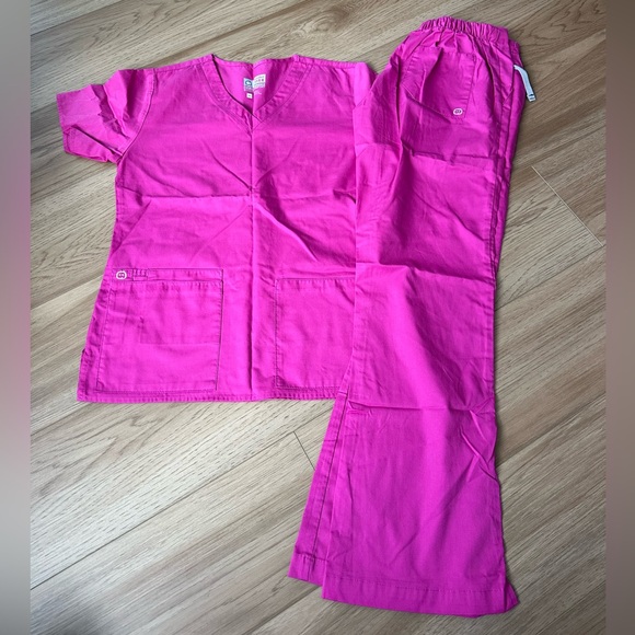 WonderWink Pants - WonderWink Pink Scrub Set NWT - XS Scrub Pant & XS Top